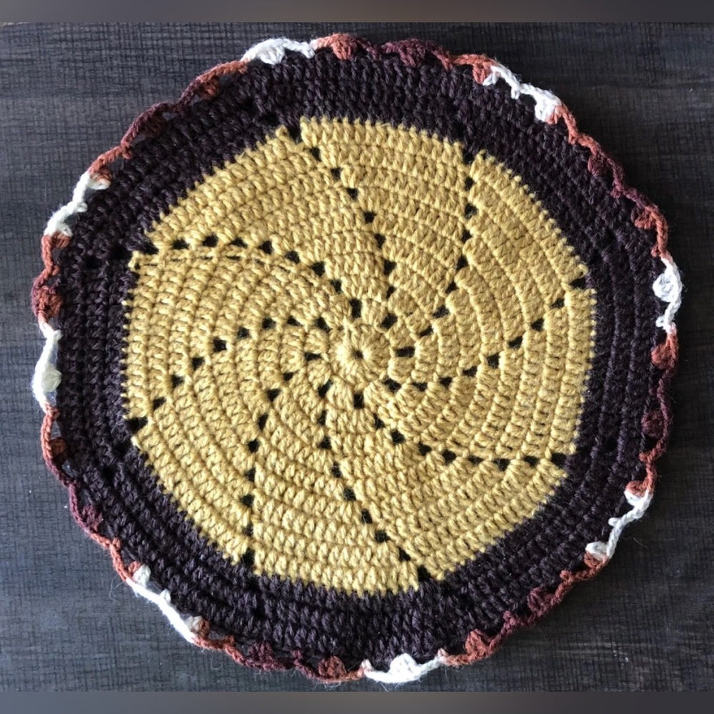 Vtg Large 15โ Crochet Doily Tabletop Linen - Tan, Brown, White Yarn- Retro Decor